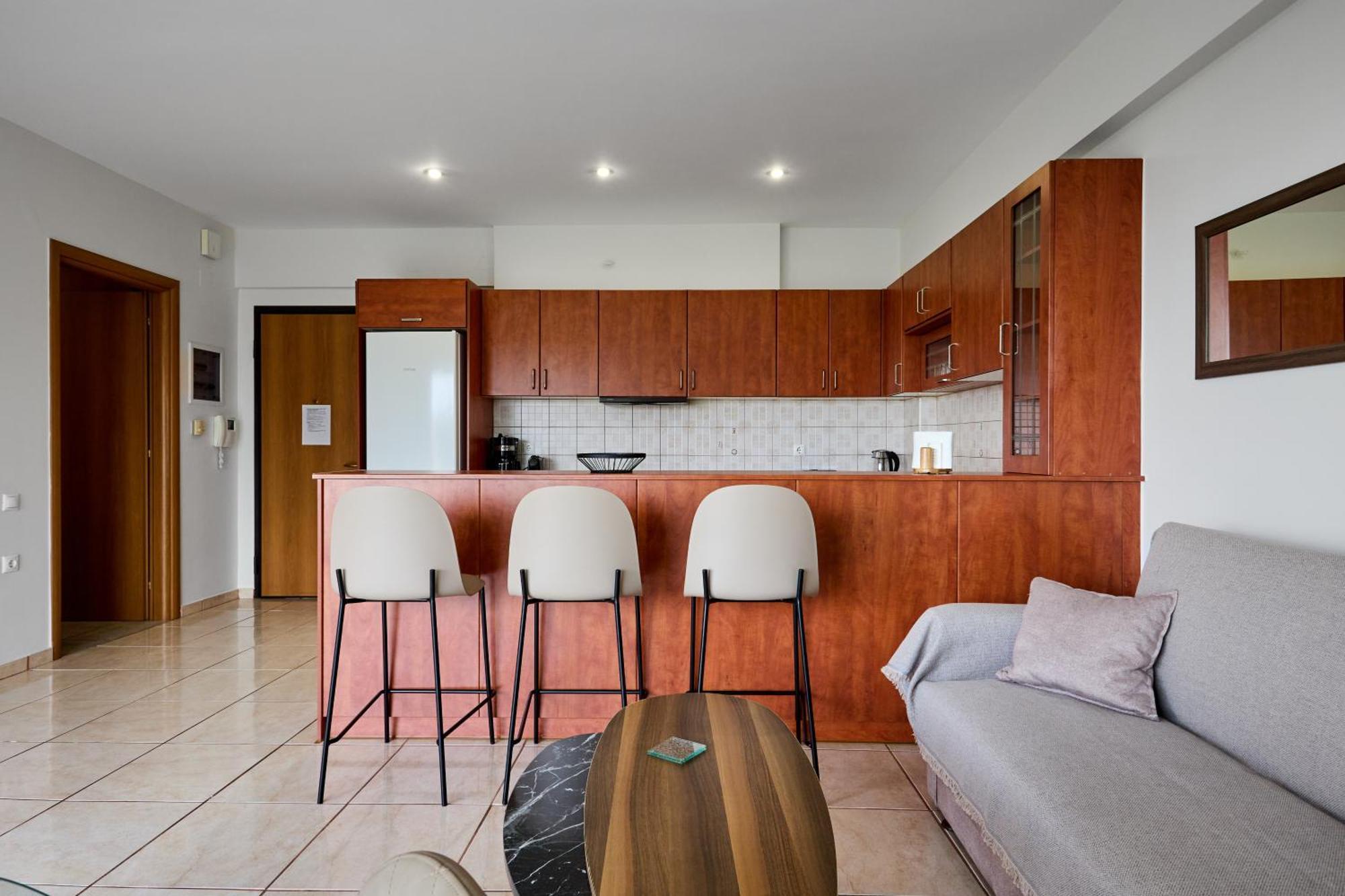 Chios Town Apartment - Heart Of Chios Town With 2 Minute Walk To The Beach Eksteriør billede