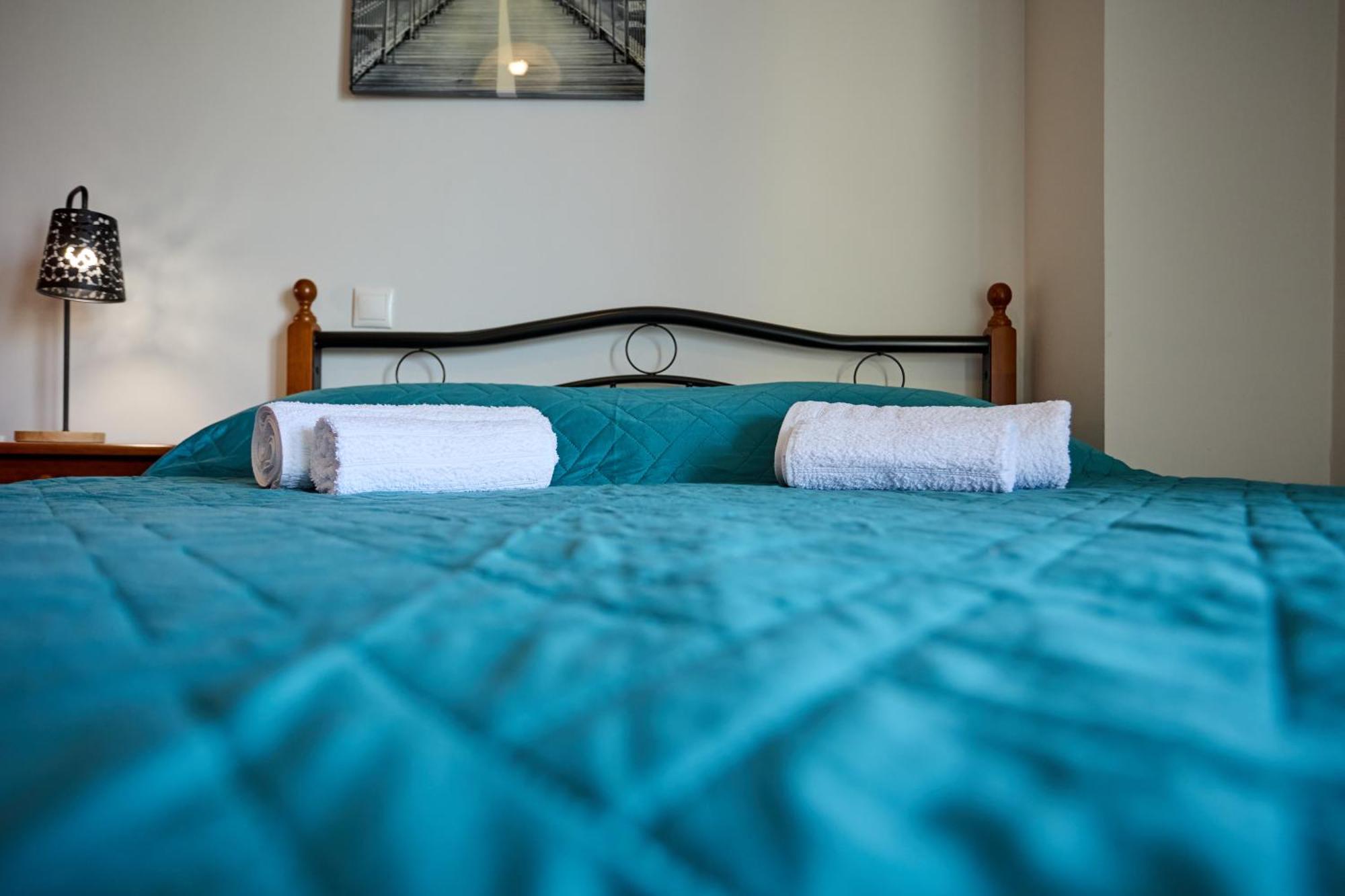 Chios Town Apartment - Heart Of Chios Town With 2 Minute Walk To The Beach Eksteriør billede